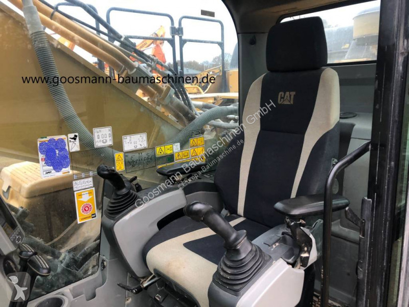 Gebrauchter Caterpillar Kettenbagger 352 F - Photo 13
