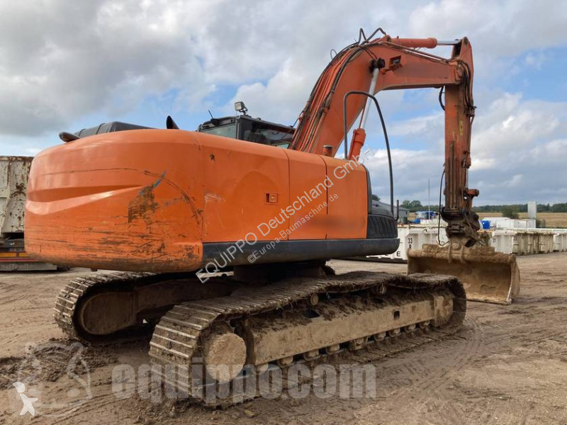 Gebrauchter Hitachi ZX250 Kettenbagger - Photo 2